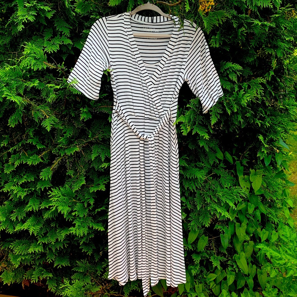 Half-sleeve Midi Nursing Dress with tie